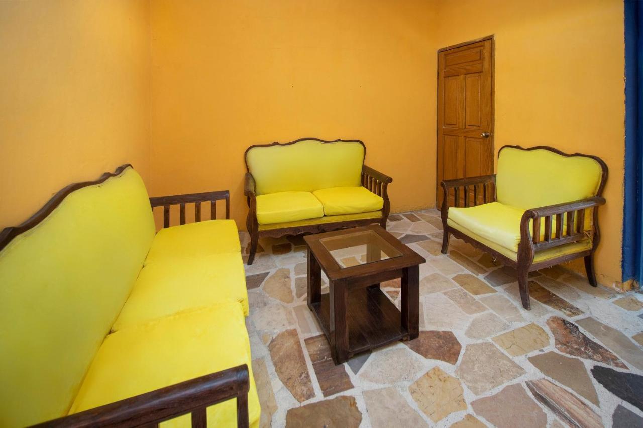 Hotel Casa De Huespedes Hidalgo Tehuacán Exteriör bild