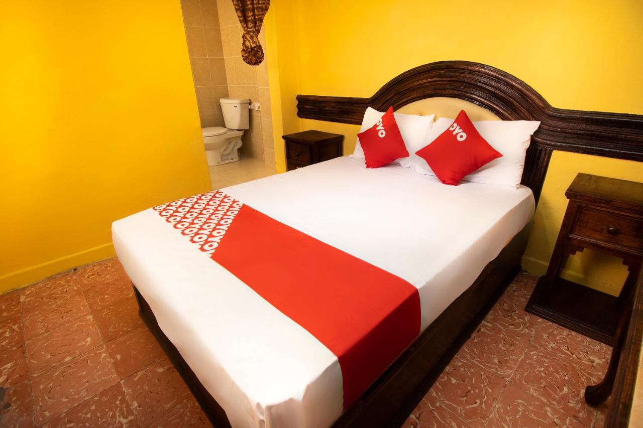 Hotel Casa De Huespedes Hidalgo Tehuacán Exteriör bild