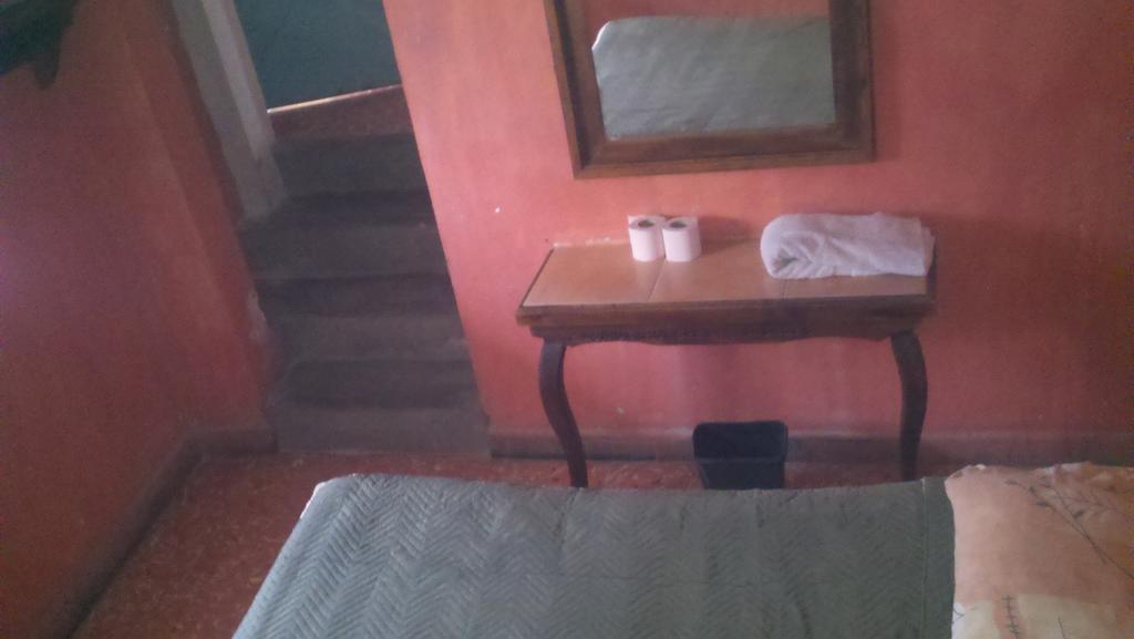 Hotel Casa De Huespedes Hidalgo Tehuacán Rum bild